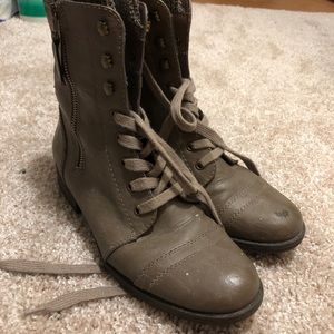 Women’s brown combat boots size 10